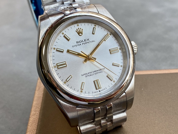 激安ロレックス正面デザイン